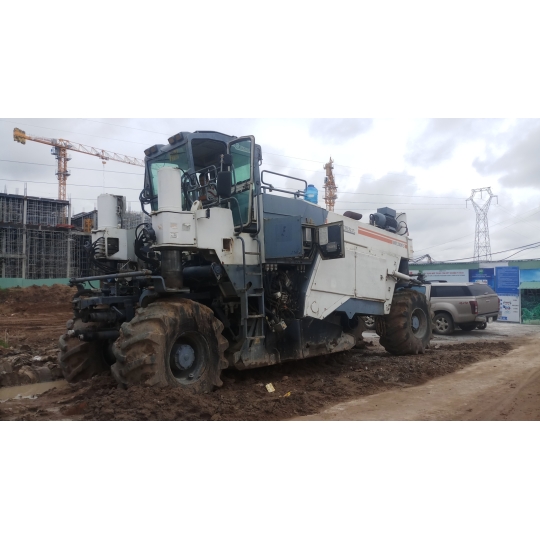 Xe tái chế nguội WR2500SK