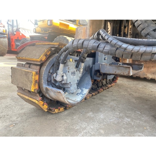XE CÀO BÓC WIRTGEN W1900